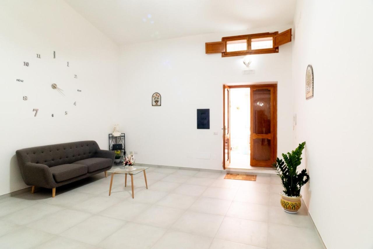 I Parrini Bed and Breakfast Porto Empedocle Eksteriør billede